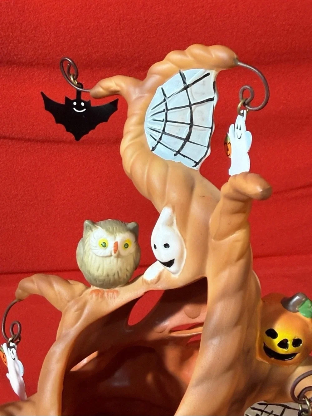 Party Lite Haunted Tealight Tree Candle Holder with Halloween spiders & Bats